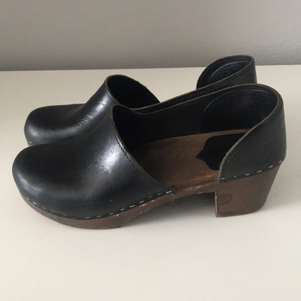 Sandgrens Brett Wood and Leather Clogs